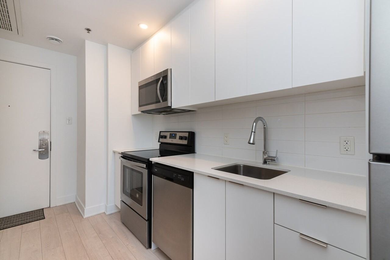 67 Boul De Maisonneuve E #1261840P - Photo 7 of 30