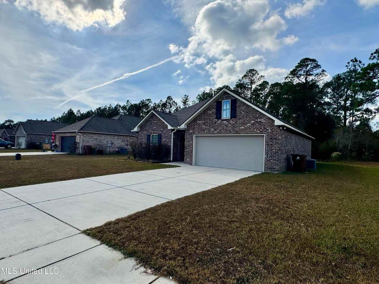 14129 Saddie Street - Photo 2 of 26