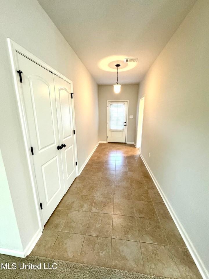 14129 Saddie Street - Photo 3 of 26