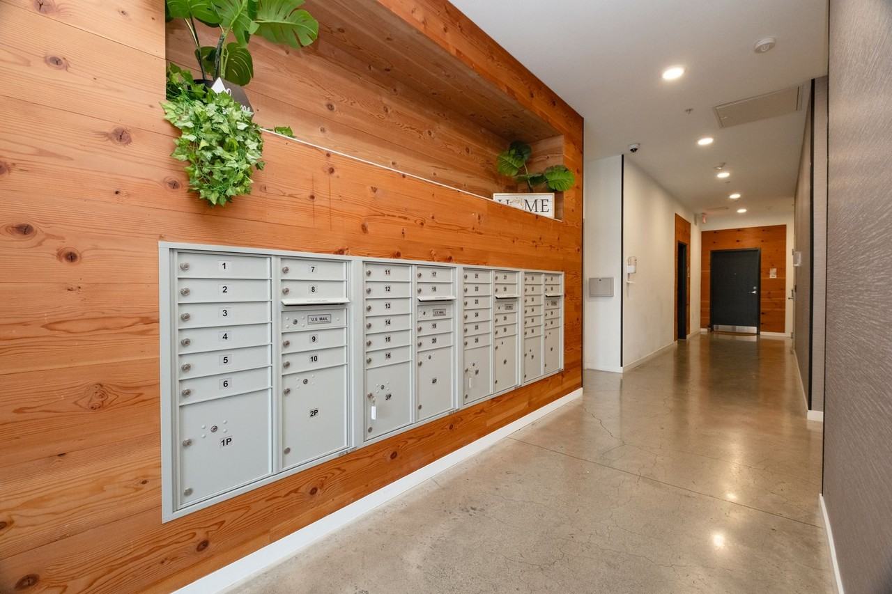 485 SE 14th Ave. - Photo 5 of 19