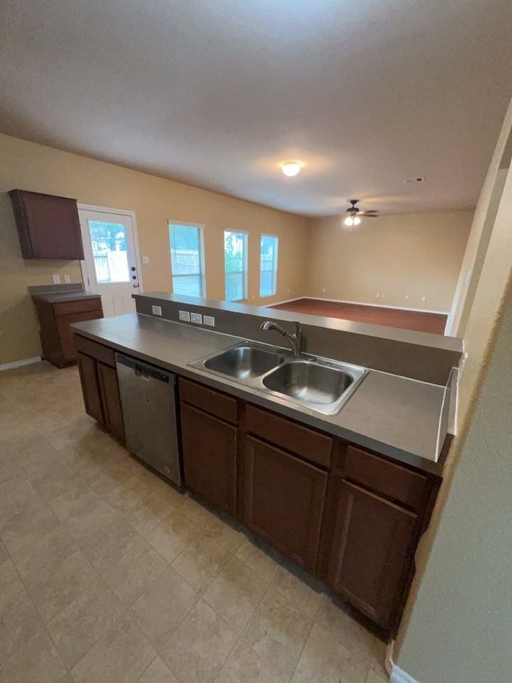 808 N Katydid Ct - Photo 6 of 21