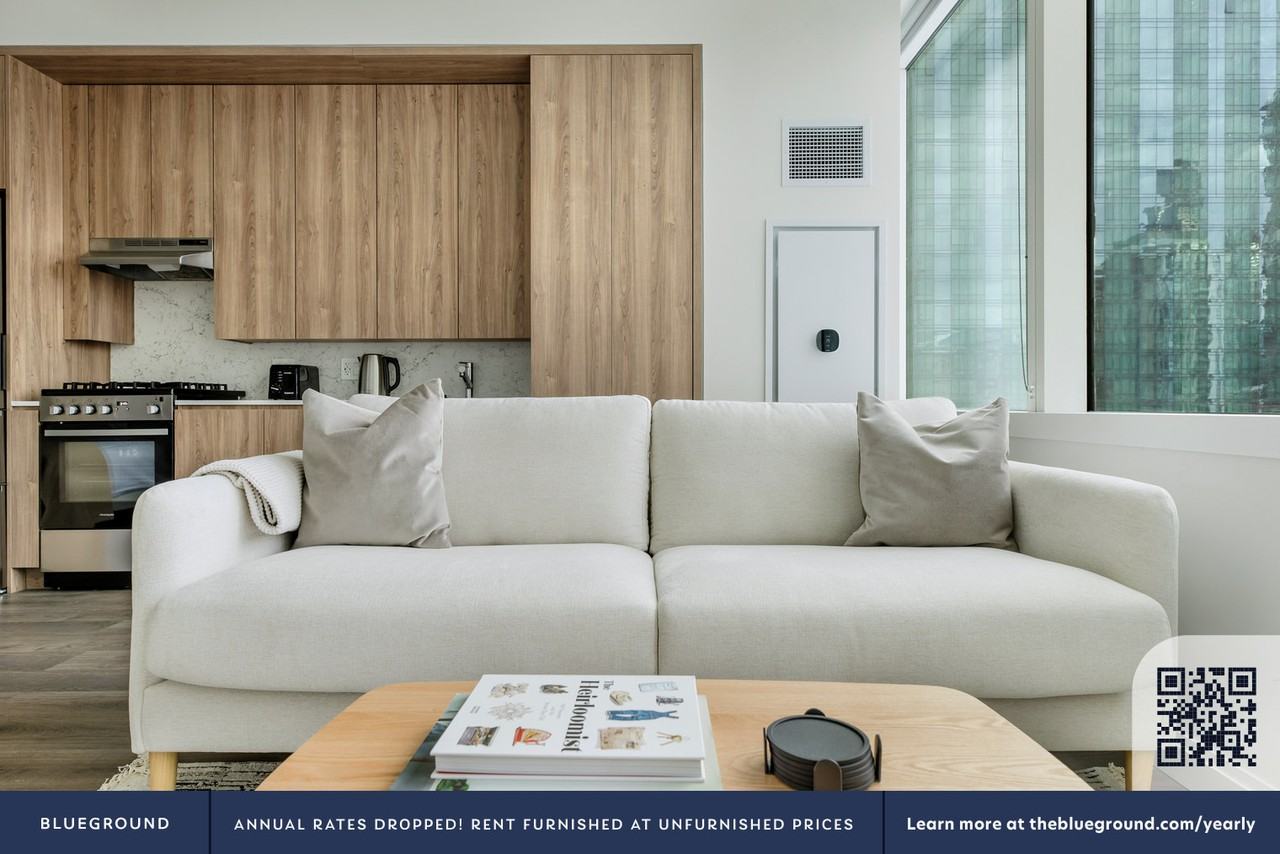 1000 South Michigan Avenue - Photo 3 of 39