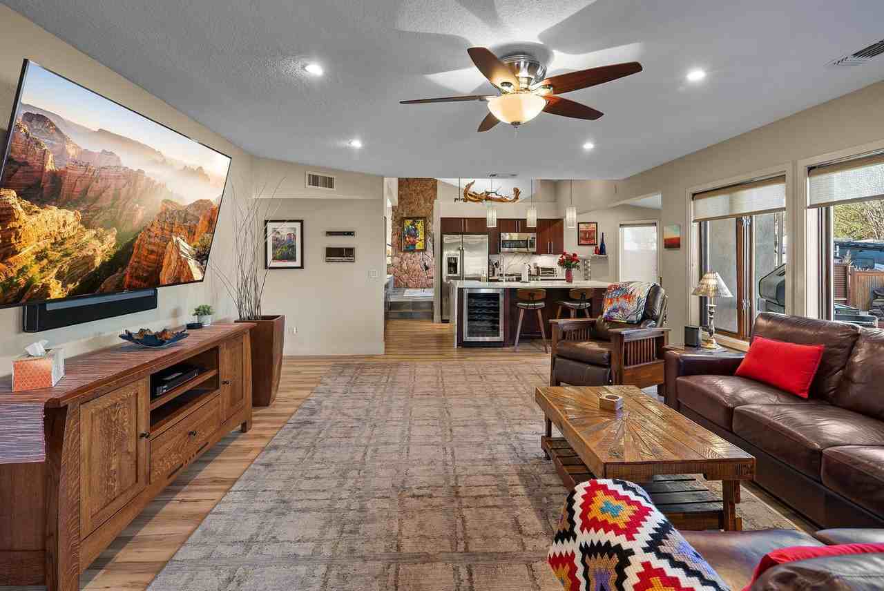 77 Wild Horse Mesa Dr #1324988P - Photo 7 of 29