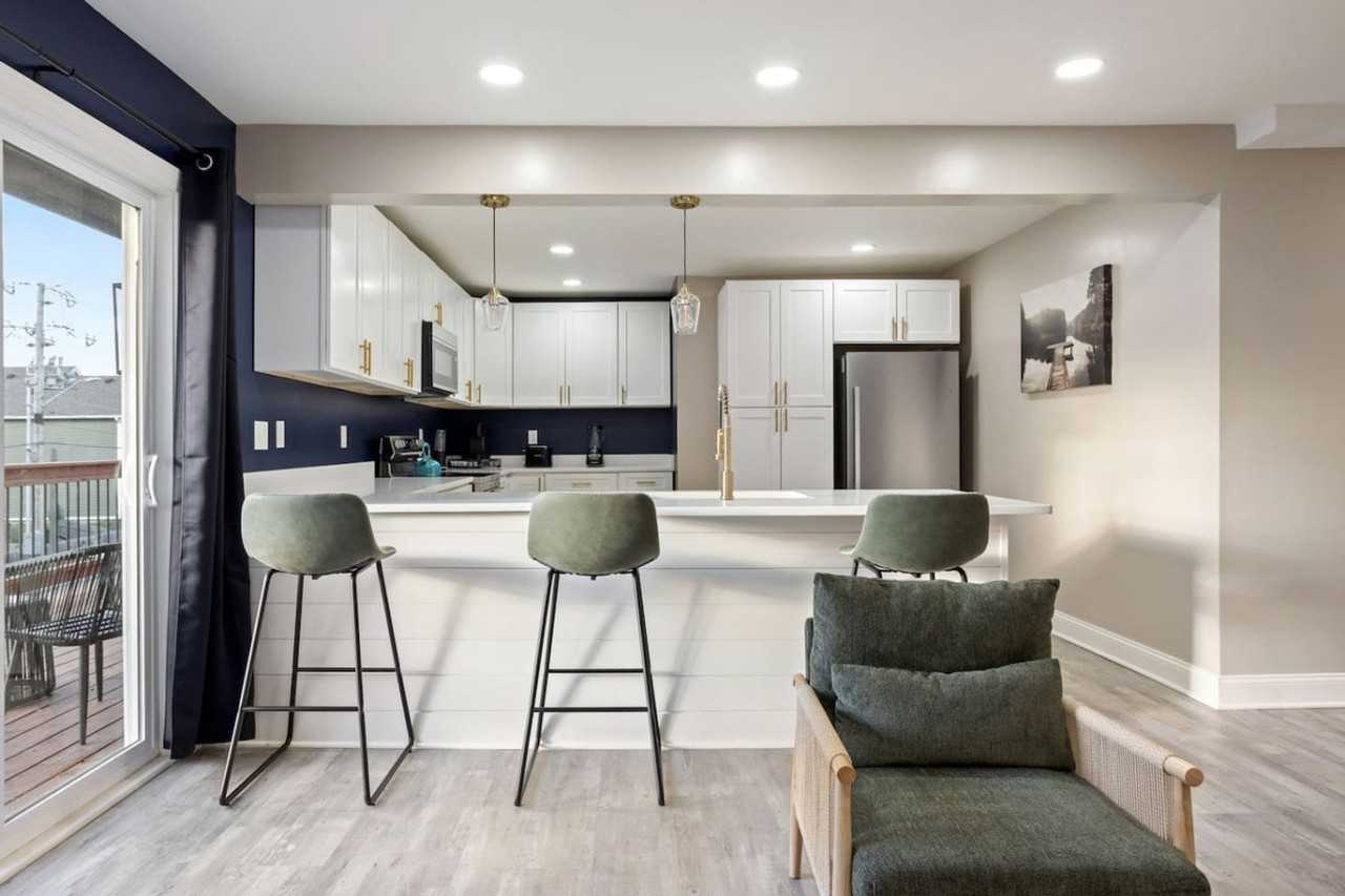 1523 South East Street - Photo 7 of 50