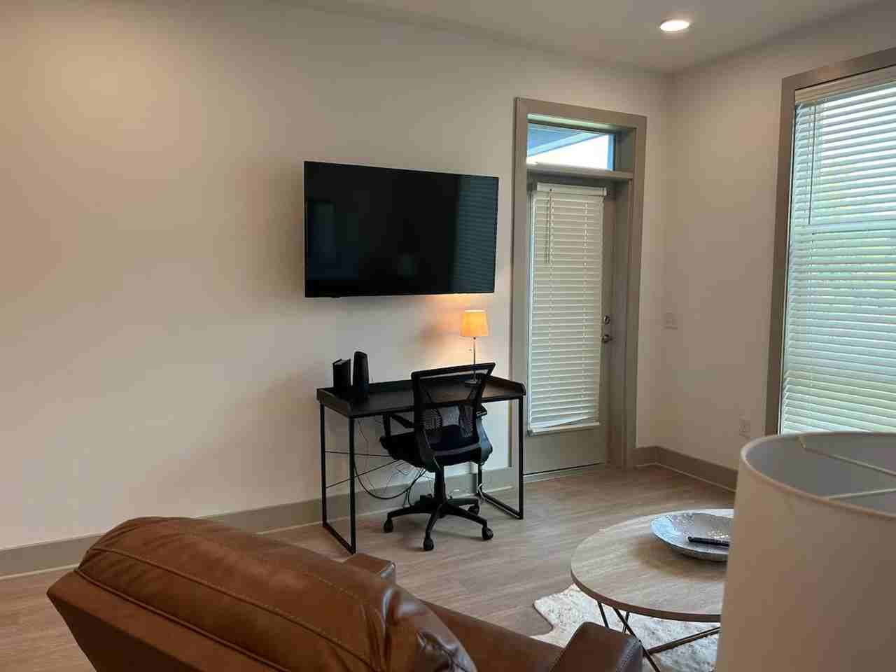 13222 Ballantyne Corporate Place - Photo 3 of 40