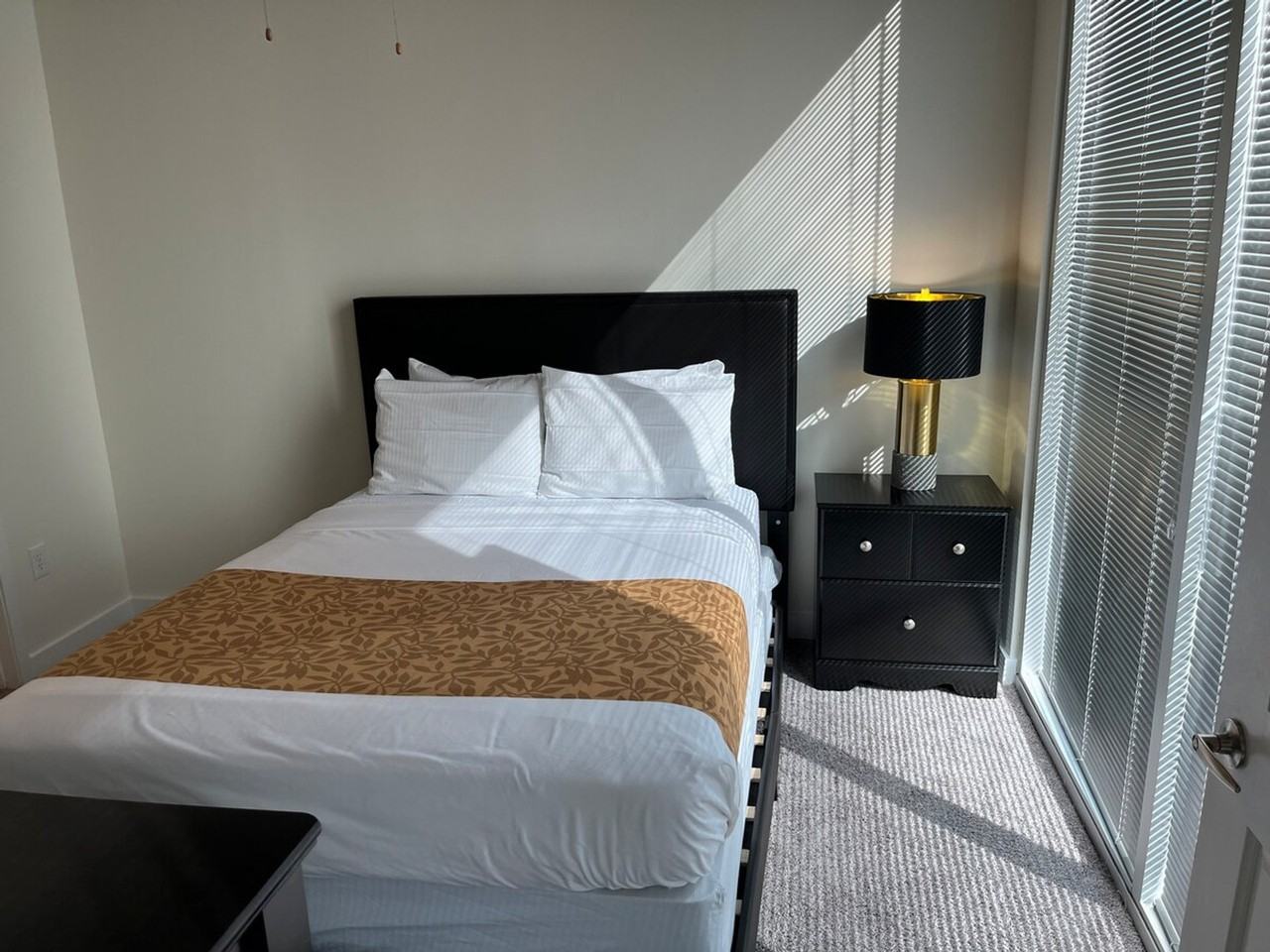 415 S Mint St #1344180P - Photo 6 of 24