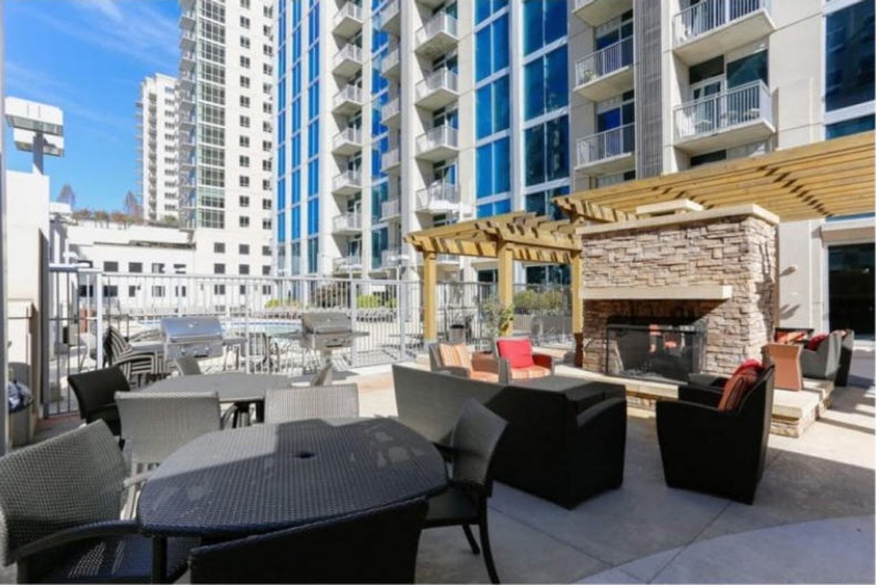 415 S Mint St #1344180P - Photo 4 of 24