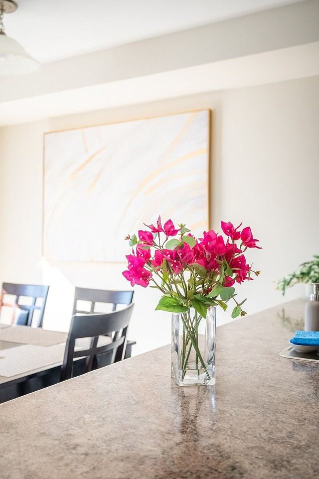 104 104 Esther Crescent #1345812P - Photo 6 of 31