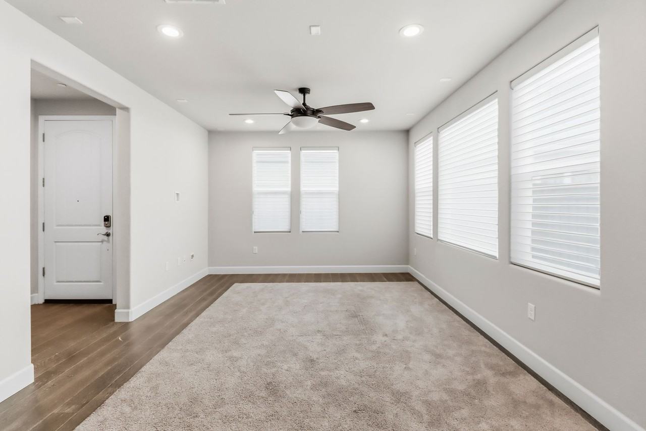 1007 Golden Sunray Ter - Photo 7 of 46