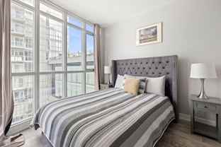 83 Fort York Boulevard - Photo 1 of 1