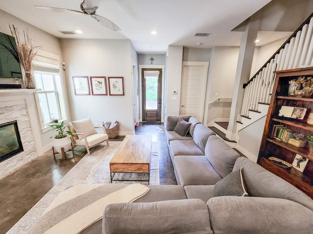 803B Dawson Rd #1347459P - Photo 4 of 37