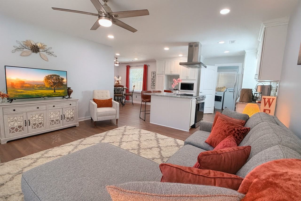 445 Short Hills Dr #1347630P - Photo 4 of 34