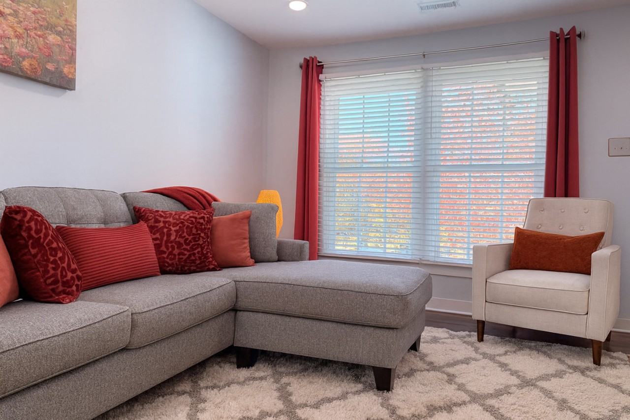 445 Short Hills Dr #1347630P - Photo 5 of 34