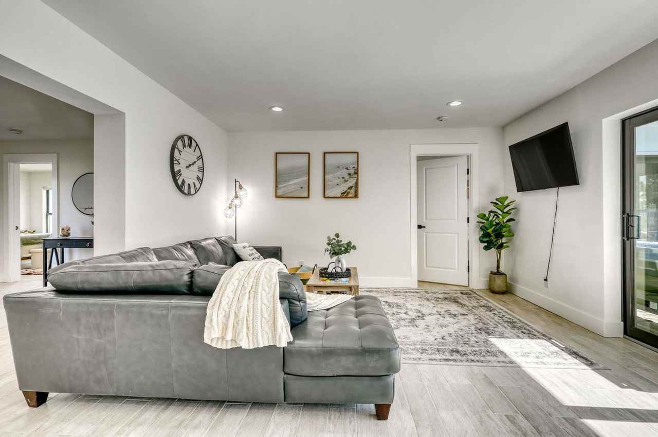 106 Playmore Dr #1346491P - Photo 2 of 43