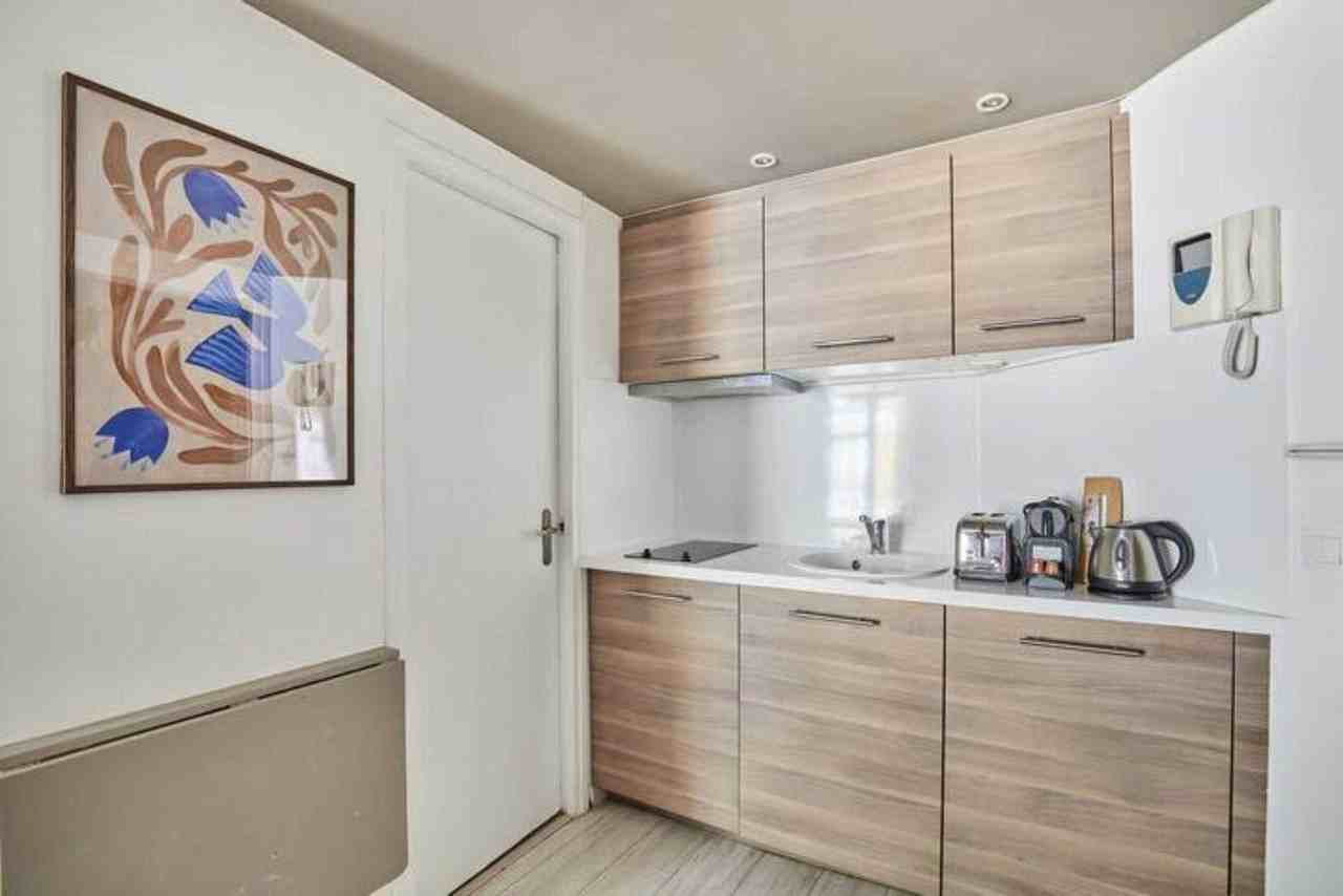 15842 Addison Rd #1348816P - Photo 3 of 5