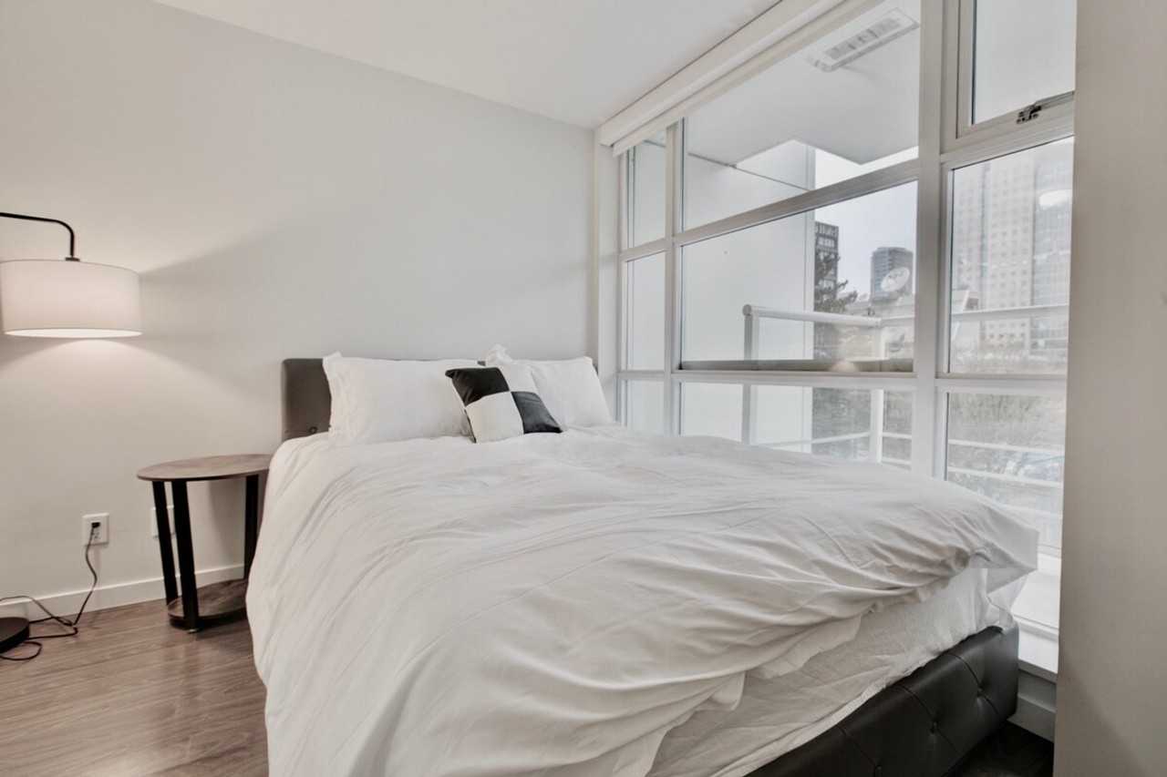 161 West Georgia St #1345525P - Photo 5 of 39