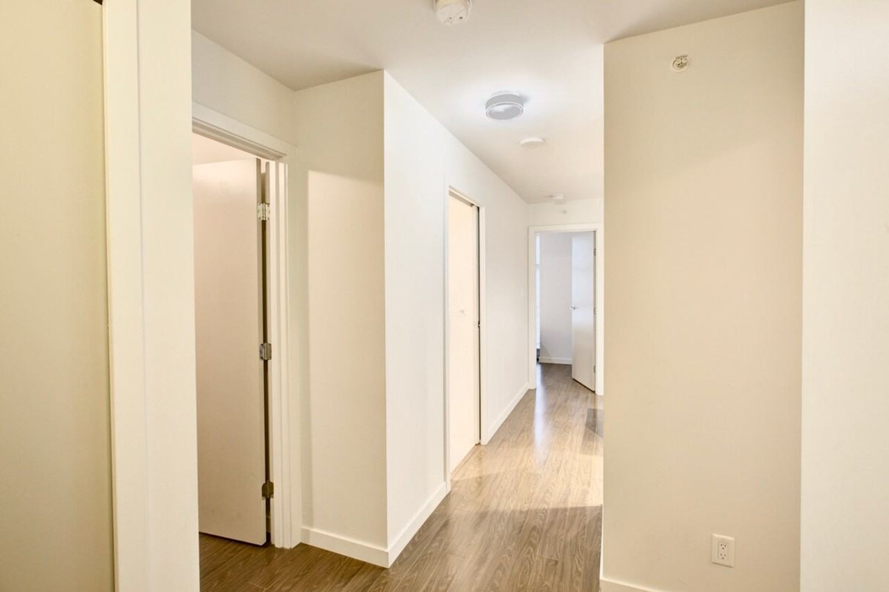 161 West Georgia St #1345525P - Photo 6 of 39