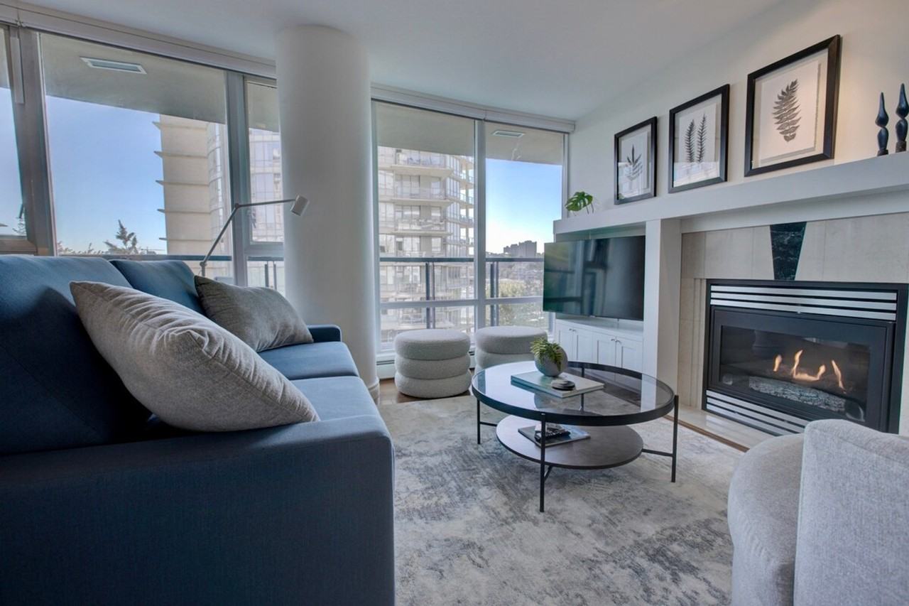 1383 Marinaside Cres #1345520P - Photo 3 of 45