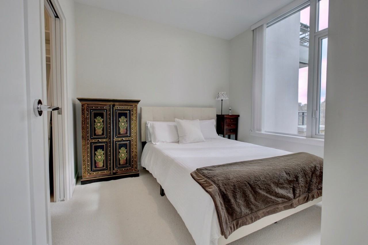 2620 Arbutus St #1345526P - Photo 6 of 30