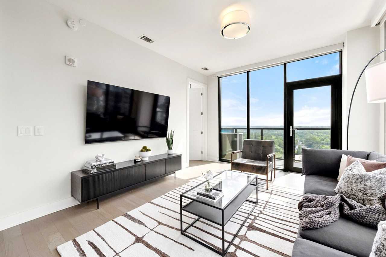 1400 W Peachtree St Nw #1351864P - Photo 3 of 30