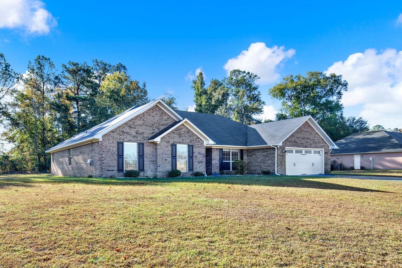 125 Shawn Court - Photo 3 of 40