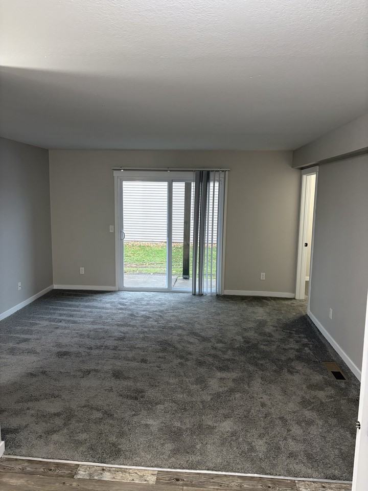 4350 Norman Dr Se #4350-103 - Photo 2 of 5