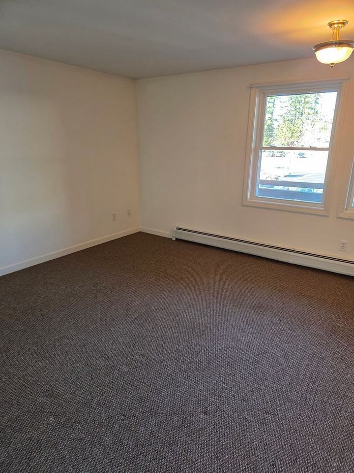 3 Bennett Way - Photo 4 of 17