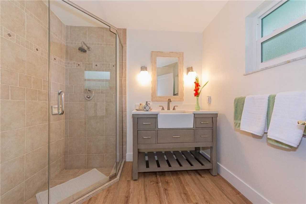 326 Date Palm Road - Photo 7 of 12
