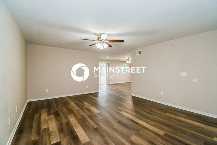 1349 Eagle Cove Rd N - Photo 3 of 16