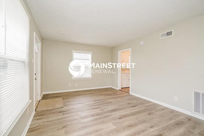 3428 North Riley Avenue - Photo 2 of 16