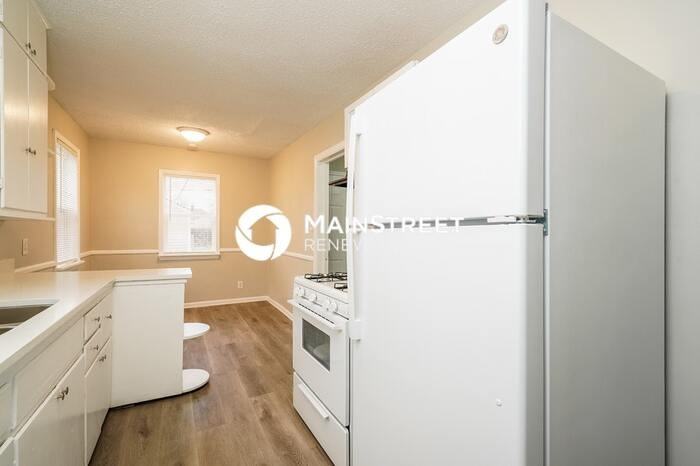 3428 North Riley Avenue - Photo 6 of 16