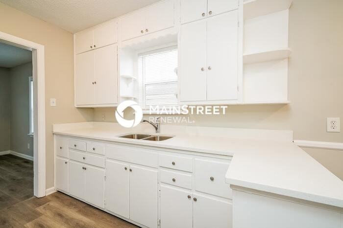 3428 North Riley Avenue - Photo 7 of 16