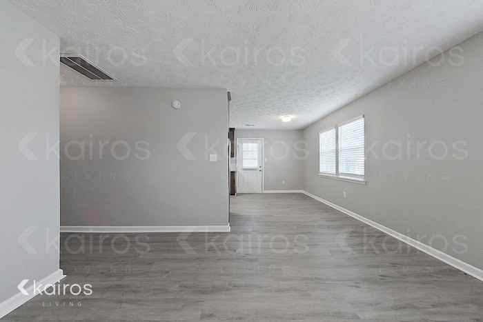 200 Deer Pkwy - Photo 2 of 16