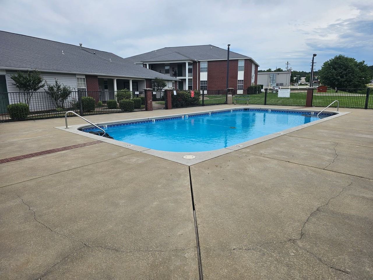 Cedar Creek Apartments and Townhomes - Photo 4 of 11