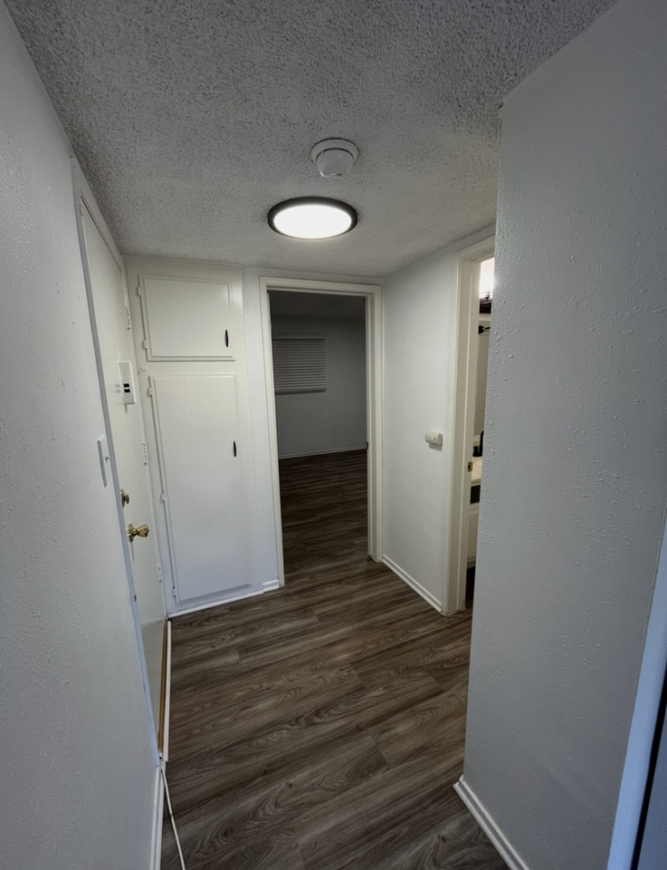 3620 S PACIFIC AVE - Photo 4 of 18