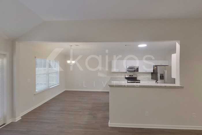 553 Mt Airy Dr - Photo 7 of 20