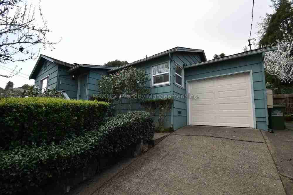 149 Picnic Ave - Photo 2 of 11