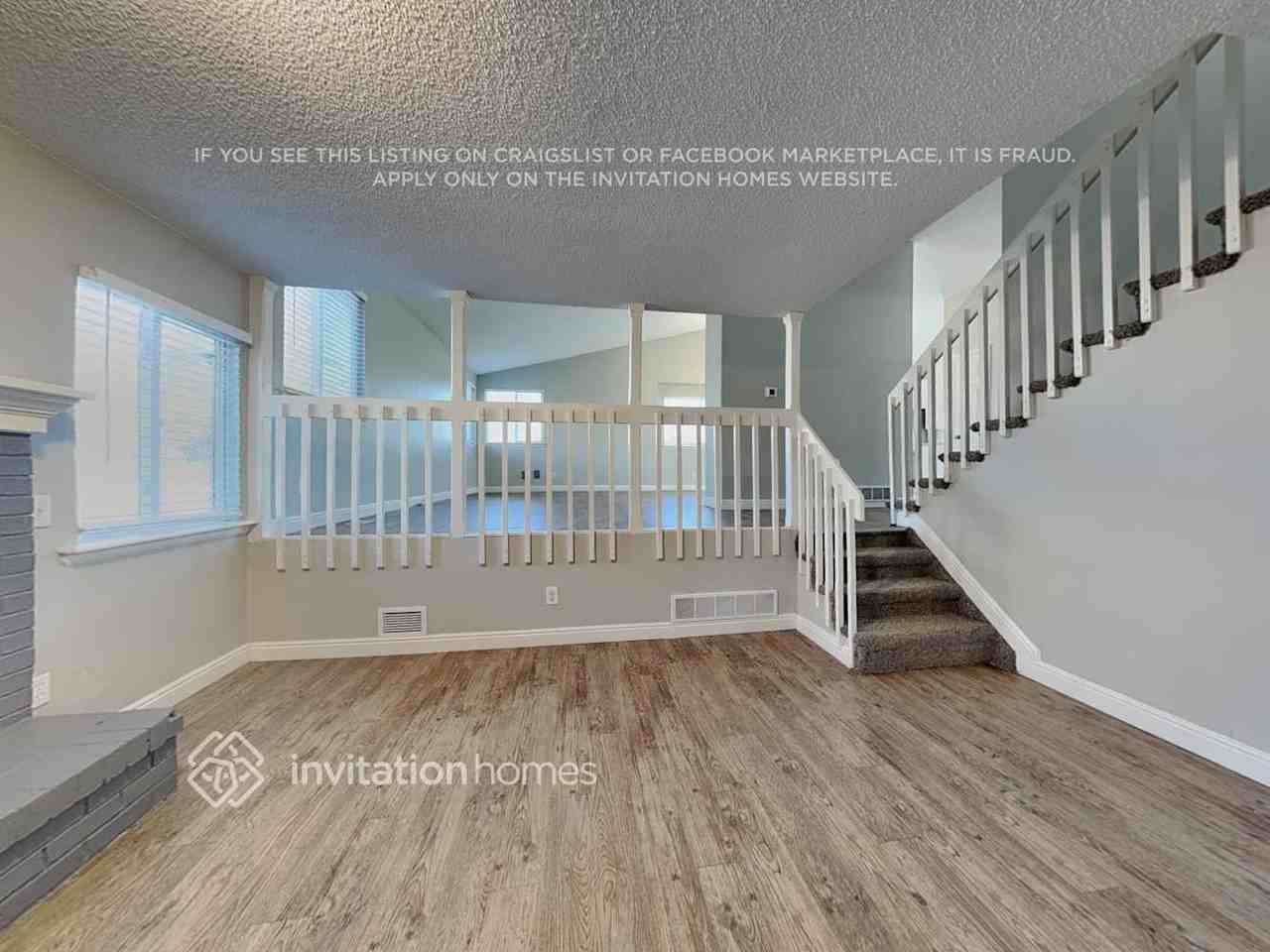 17293 E Kenyon Dr - Photo 7 of 24