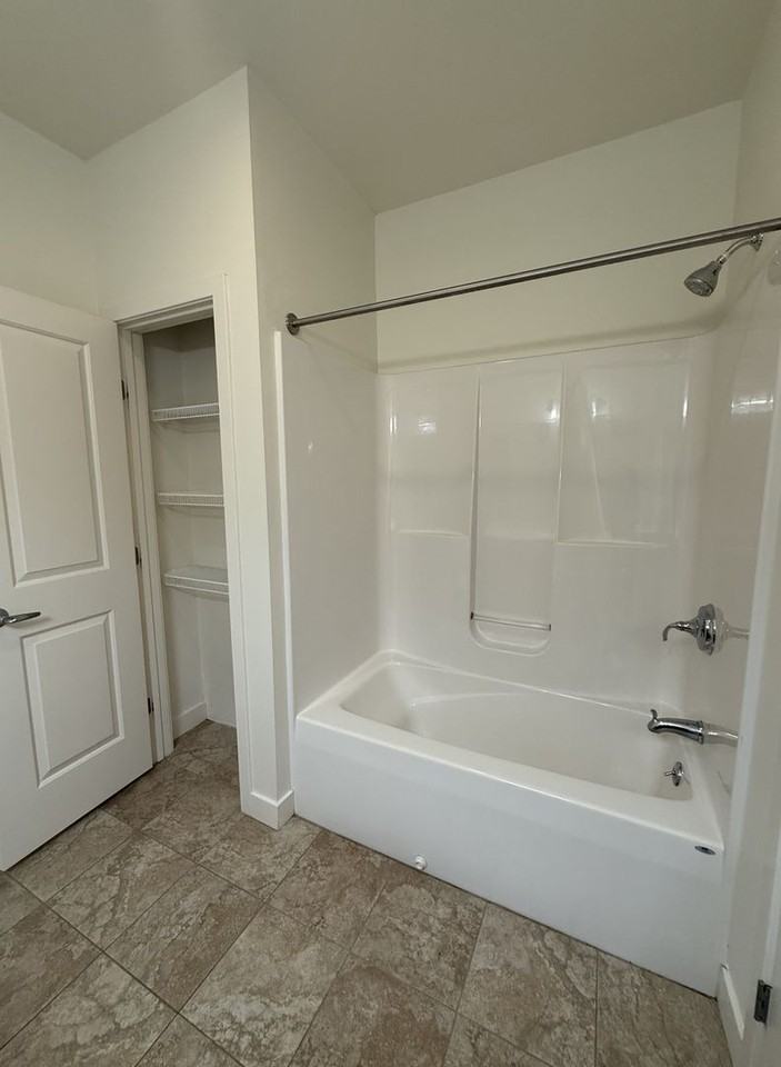 78 Eastwood Housing, LLC d/b/a Stonewood - Photo 7 of 34