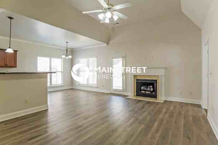 108 Lorrin Lane - Photo 3 of 15