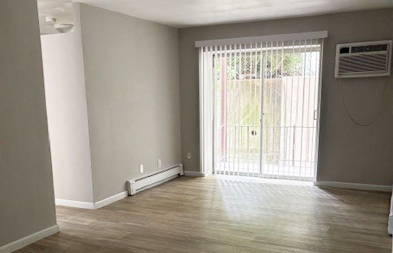 Clifton Colony - Photo 2 of 18