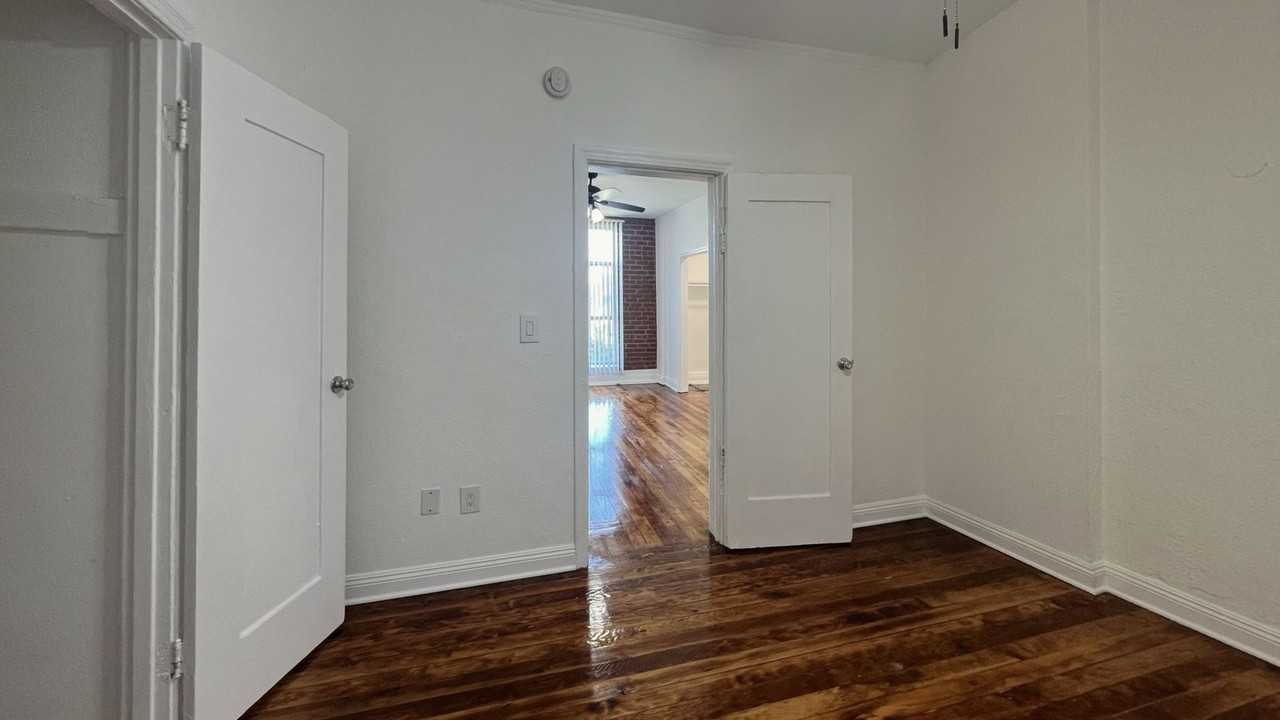 ADR - St. Andrews Apts - Photo 7 of 21