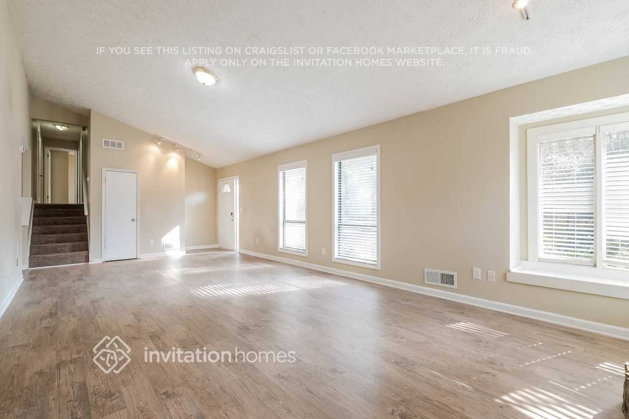 3841 Old Bridge Way - Photo 6 of 19