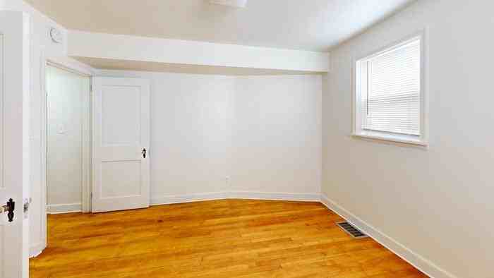 514 East Boulevard Avenue #2 - Photo 3 of 9