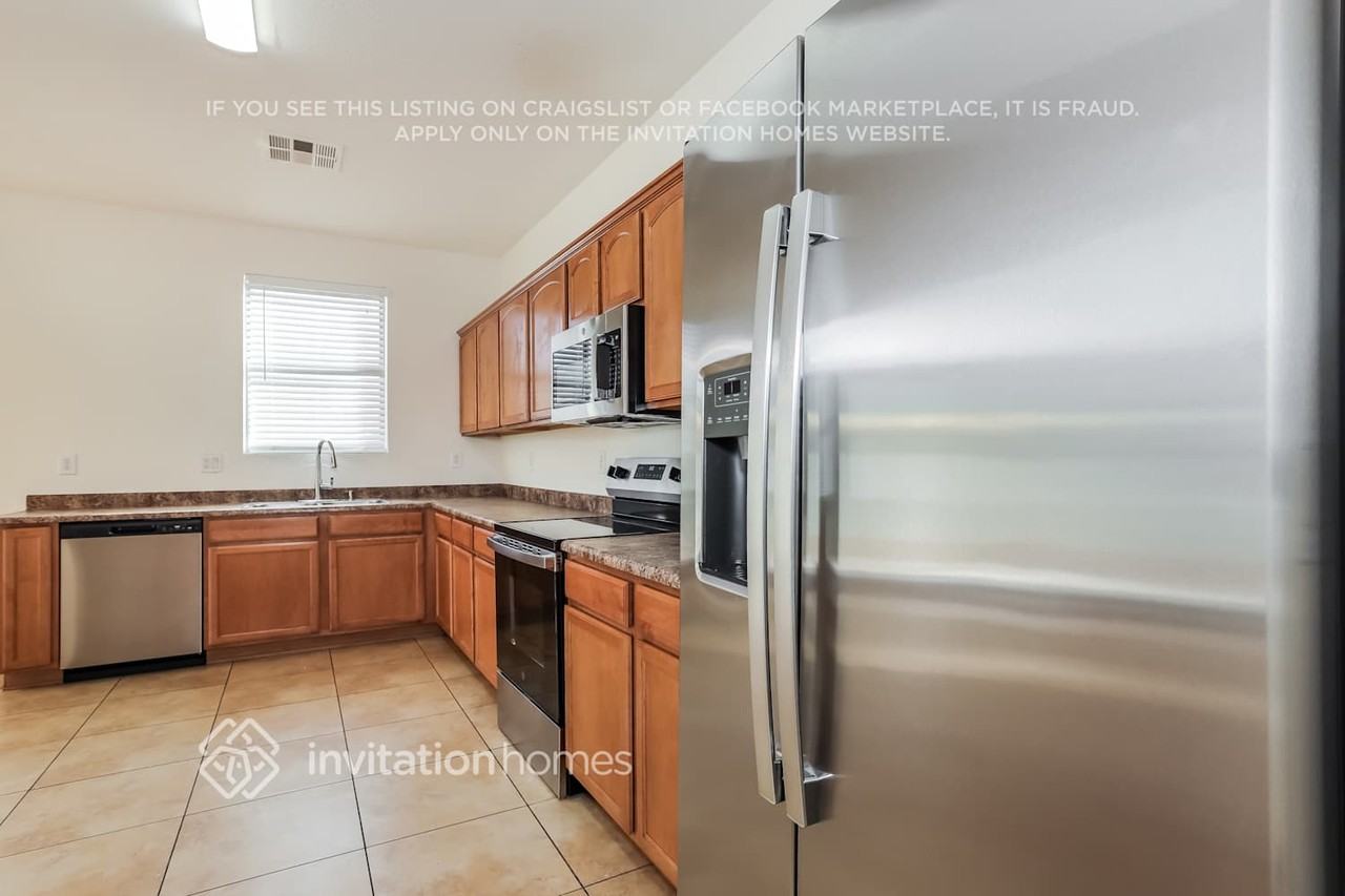 45571 West Guilder Avenue - Photo 7 of 18