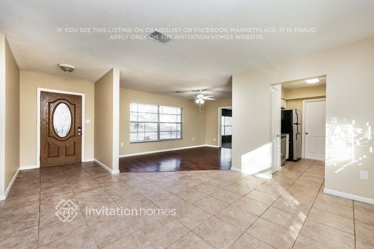 220 Mary Ellen Avenue - Photo 3 of 21