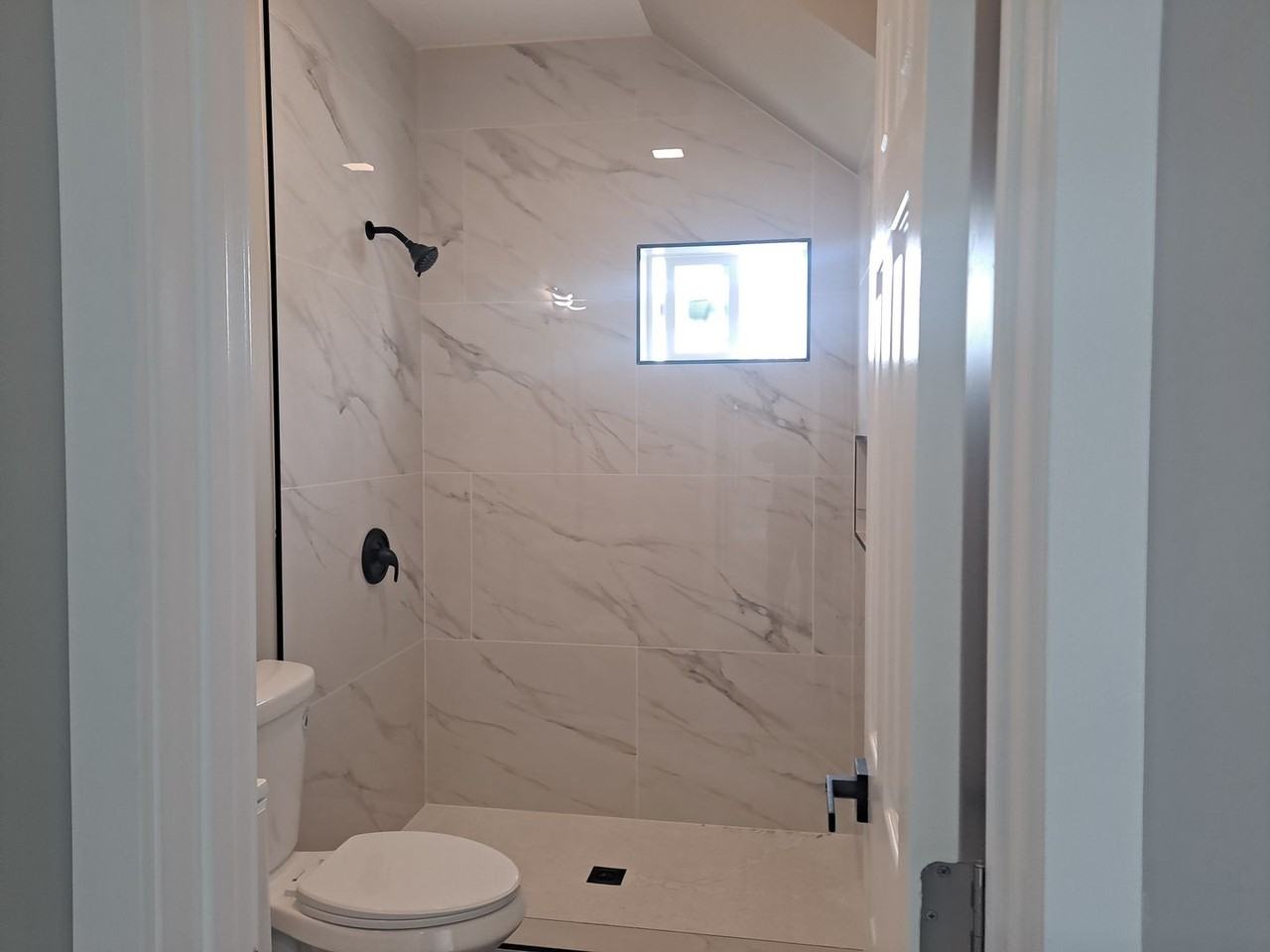 2125 Balboa Avenue - Photo 4 of 8