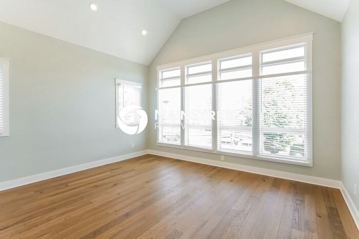 606 26th Ave N - Photo 7 of 17