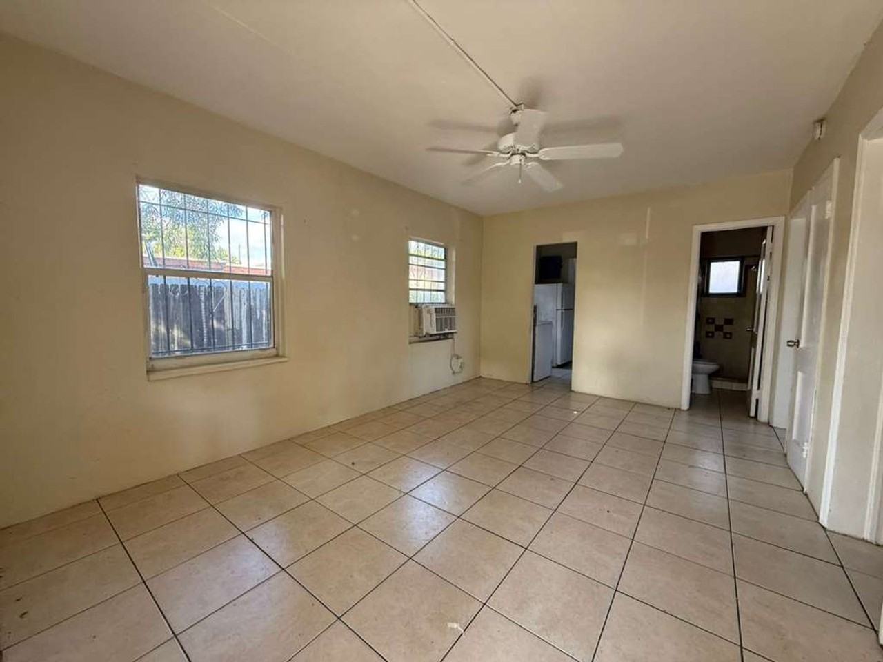 1309 Northwest 3rd Court - Photo 6 of 9