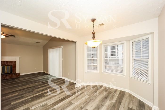 781 Redland Dr - Photo 5 of 15